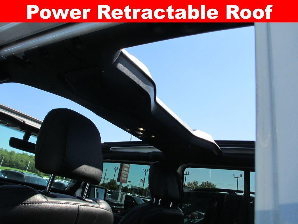 2021 Jeep Wrangler Unlimited Sahara Altitude 4x4