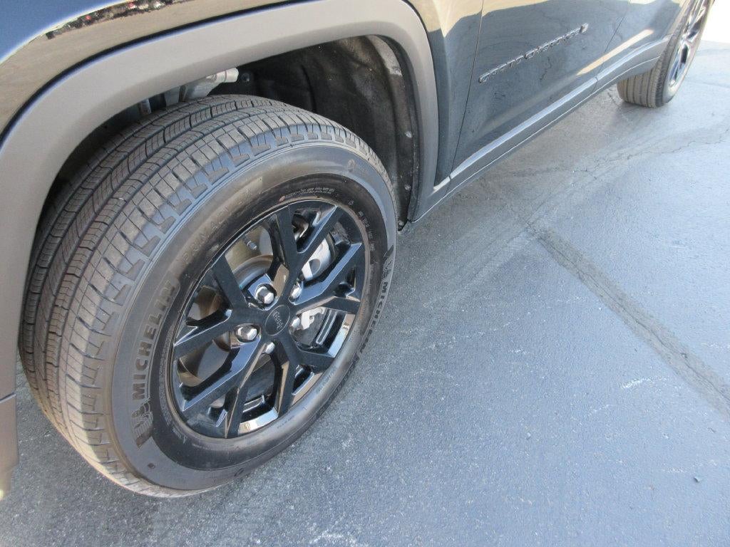 2025 Jeep Grand Cherokee L Altitude X 4x4