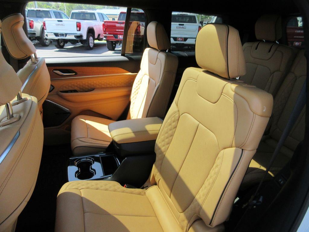 2025 Jeep Grand Cherokee L Summit Reserve 4x4