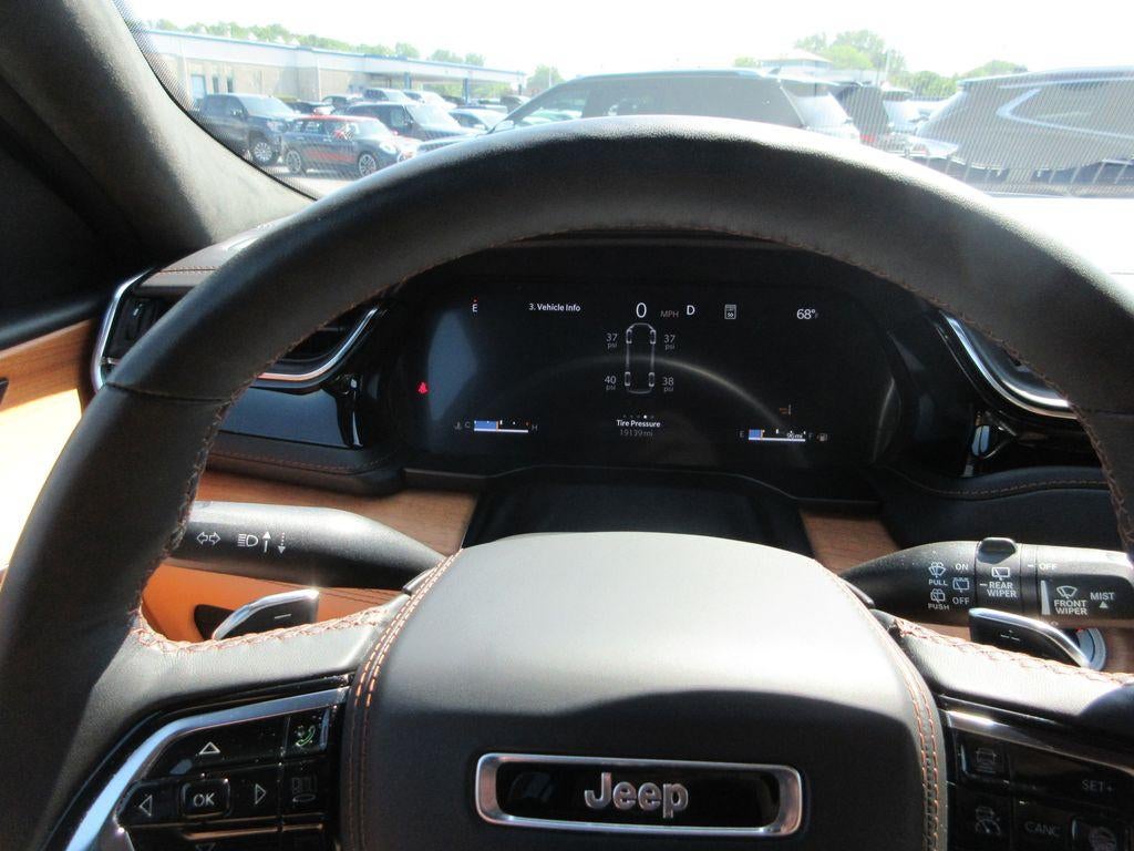 2025 Jeep Grand Cherokee L Summit Reserve 4x4