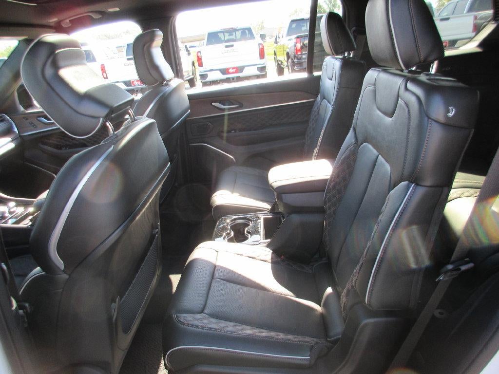 2024 Jeep Grand Cherokee L Summit 4x4