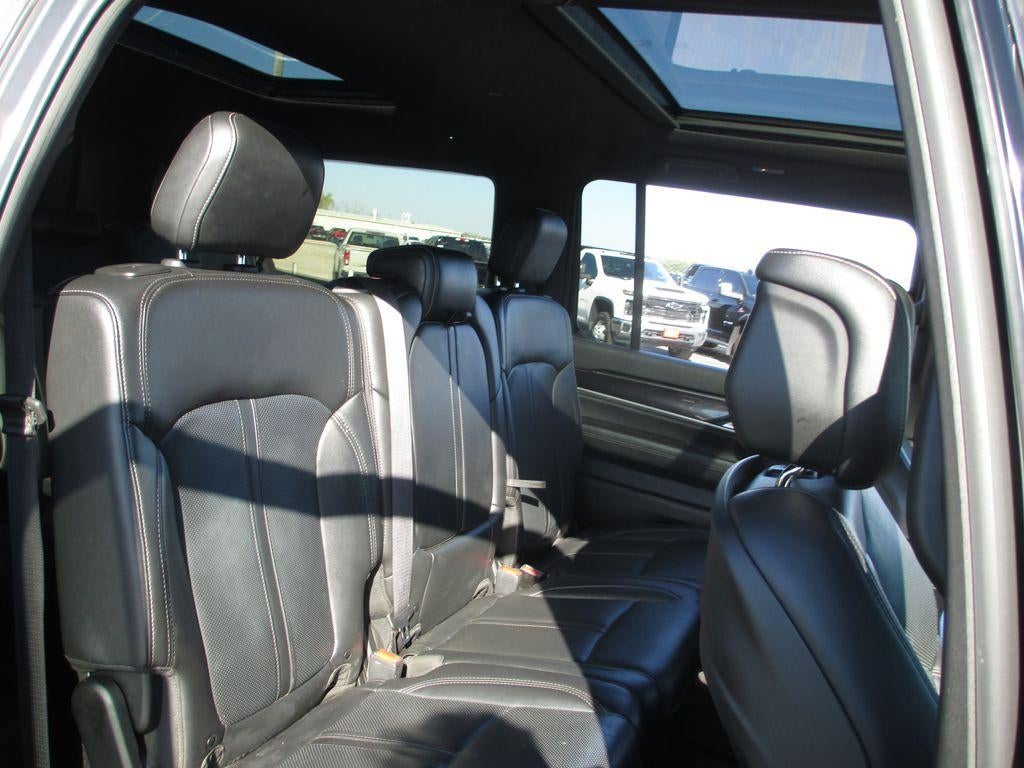 2023 Jeep Wagoneer L Base