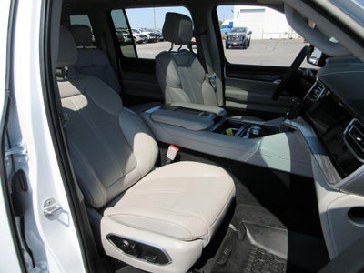2023 Jeep Wagoneer L Series II 4x4