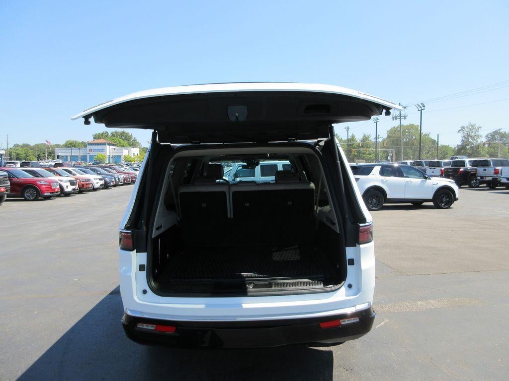 2023 Jeep Wagoneer L Series II 4x4