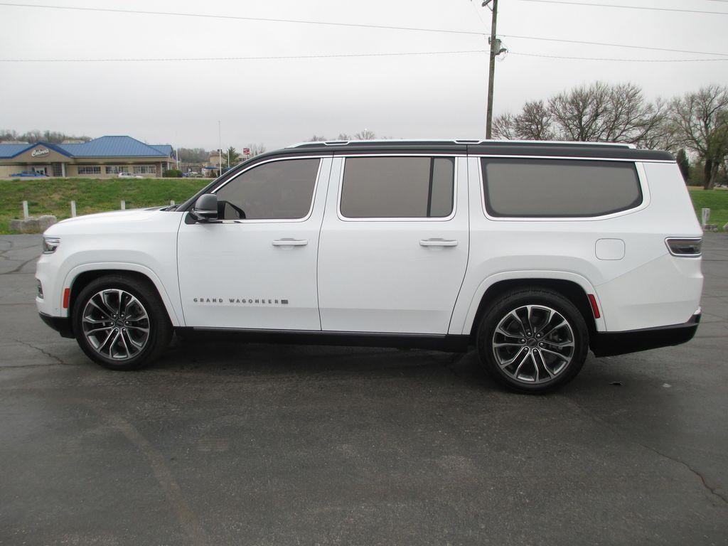2023 Jeep Grand Wagoneer L Series III - Photo 10