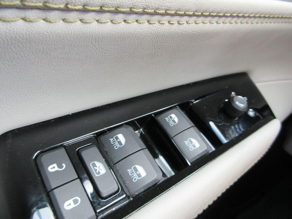 2023 Jeep Wagoneer Series II