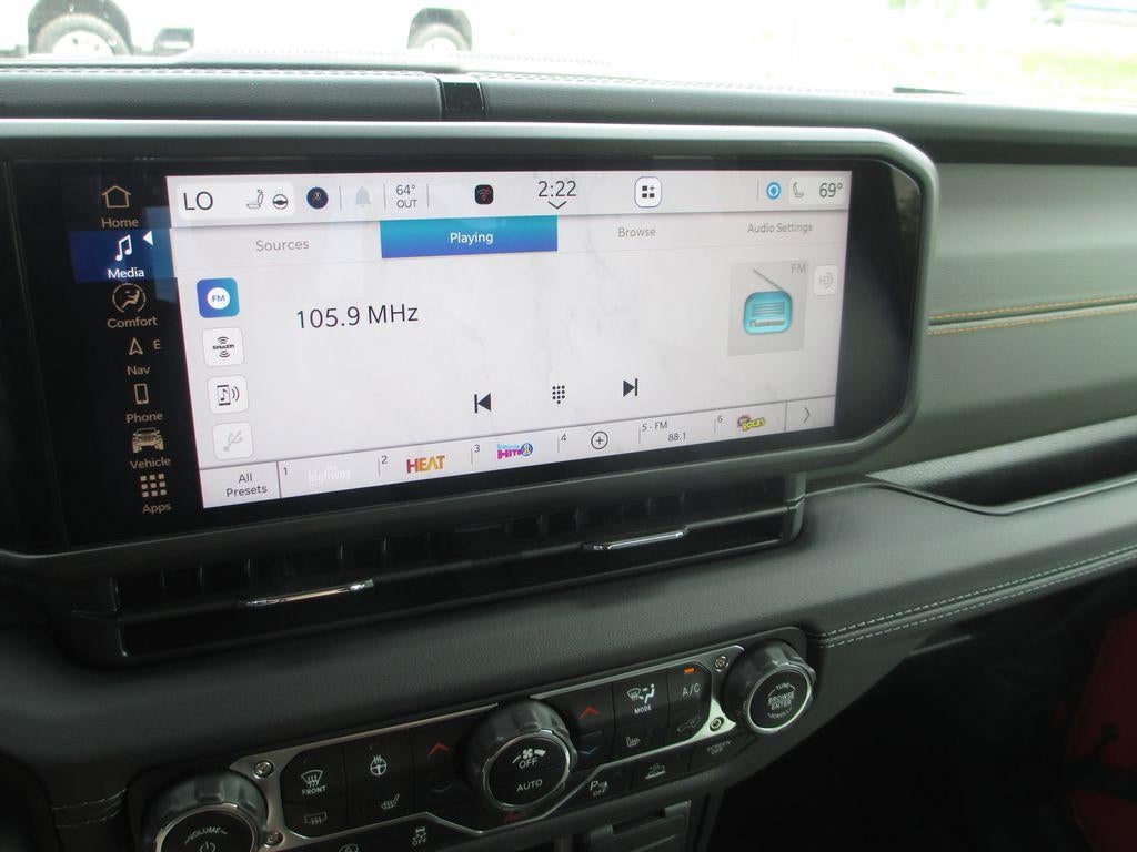 2024 Jeep Gladiator Mojave X