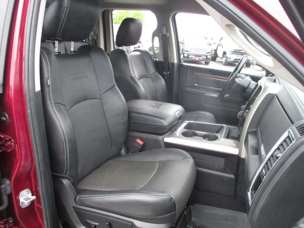 2017 RAM 1500 Laramie Quad Cab 4x4 6'4" Box