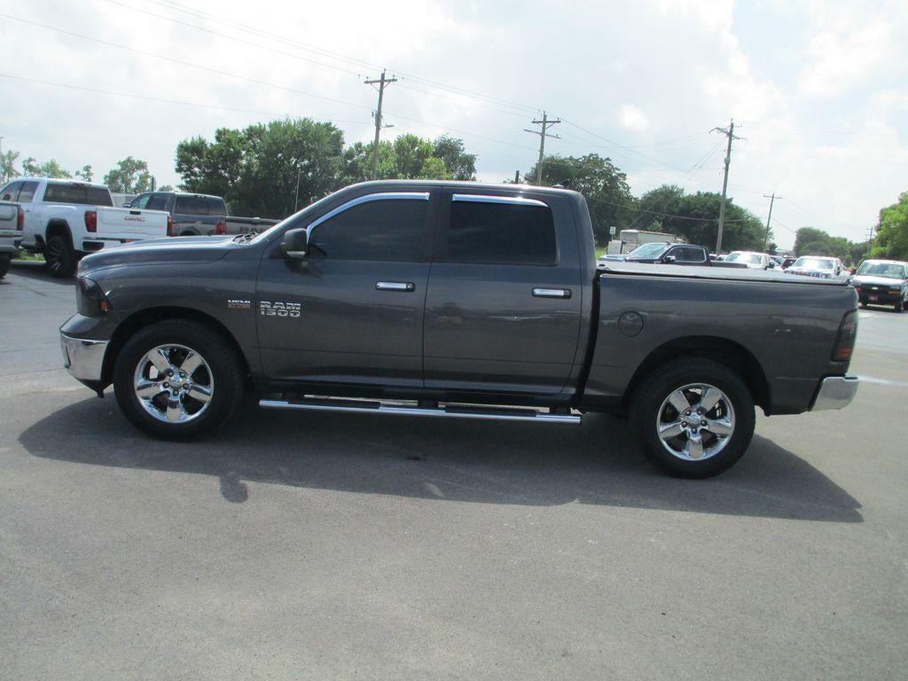 2018 RAM 1500 Big Horn Crew Cab 4x4 5'7" Box