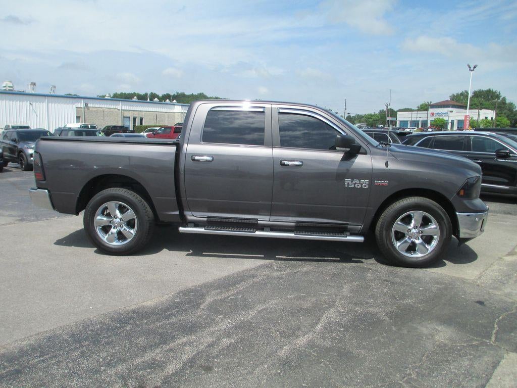 2018 RAM 1500 Big Horn Crew Cab 4x4 5'7" Box