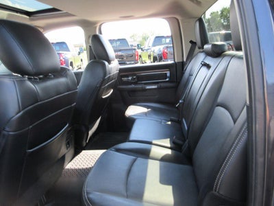 2017 RAM 1500 Laramie Crew Cab 4x4 5'7" Box