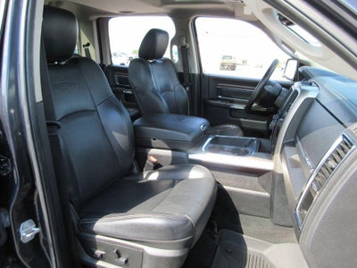 2017 RAM 1500 Laramie Crew Cab 4x4 5'7" Box