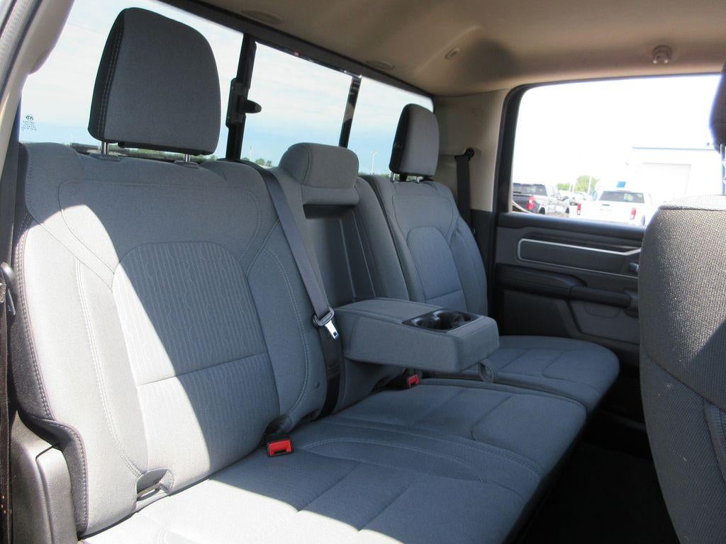 2020 RAM 1500 Big Horn Crew Cab 4x2 5'7" Box