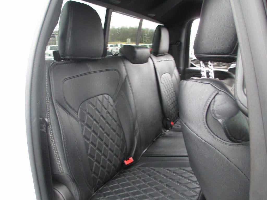 2022 RAM 1500 Big Horn Quad Cab 4x4 6'4" Box