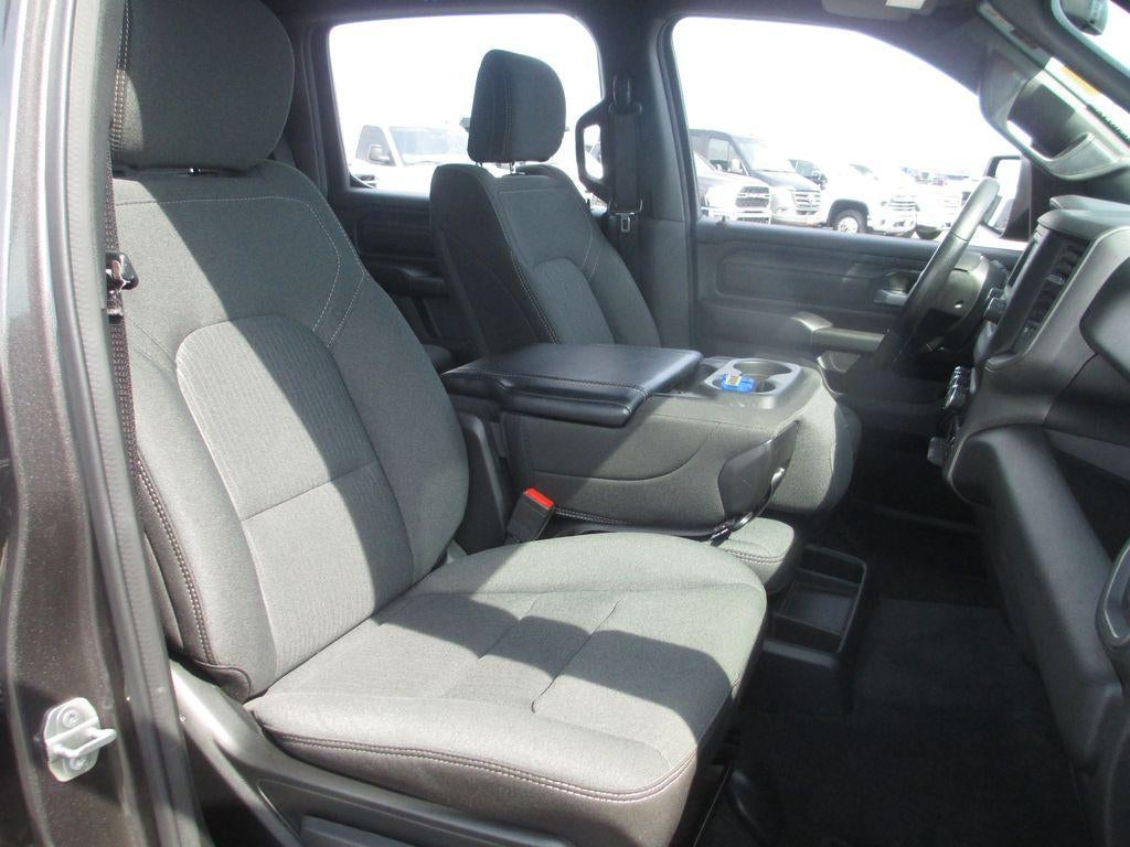 2023 RAM 1500 Tradesman Crew Cab 4x4 5'7" Box