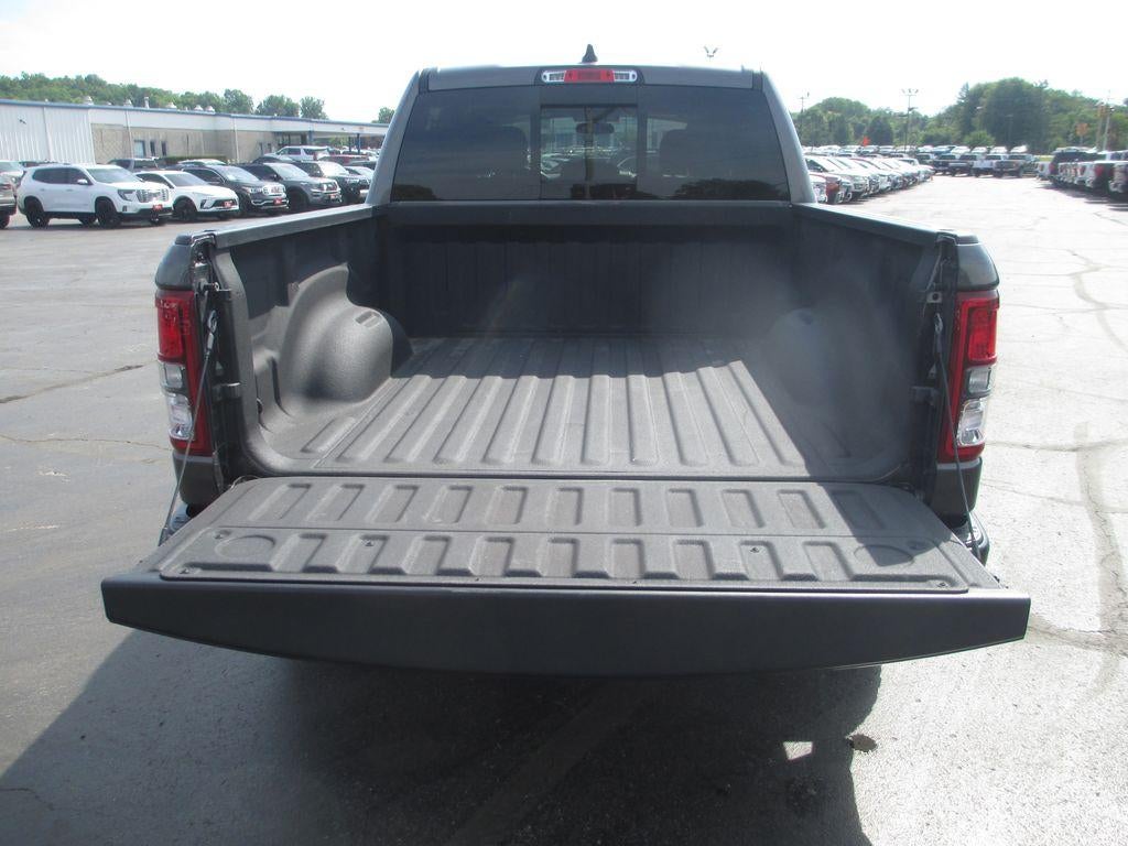 2023 RAM 1500 Tradesman Crew Cab 4x4 5'7" Box