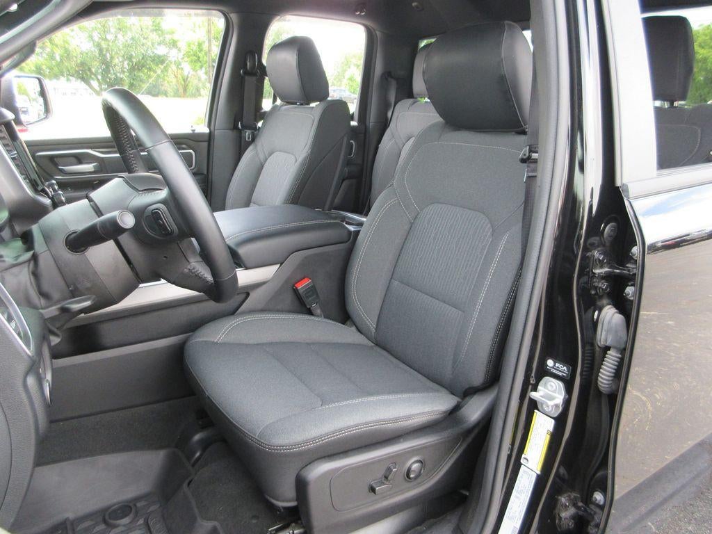 2022 RAM 1500 Big Horn Quad Cab 4x4 6'4" Box