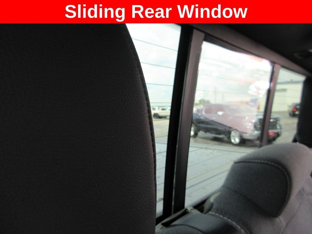 2022 RAM 1500 Big Horn Quad Cab 4x4 6'4" Box