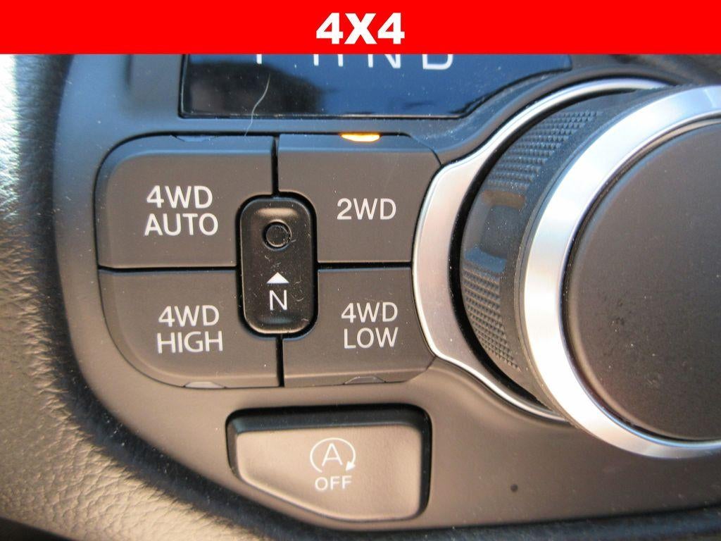 2025 RAM 1500 Big Horn Crew Cab 4x4 5'7" Box