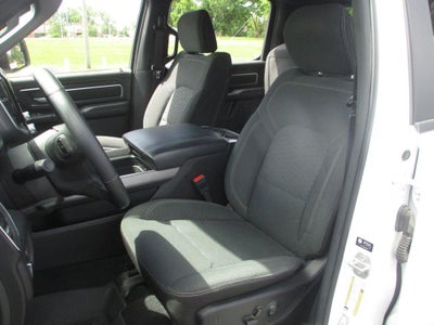 2025 RAM 1500 Big Horn Crew Cab 4x4 5'7" Box