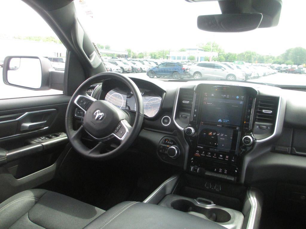 2025 RAM 1500 Big Horn Crew Cab 4x4 5'7" Box