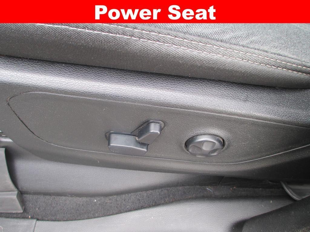 2019 RAM 1500 Big Horn/Lone Star Crew Cab 4x4 5'7" Box