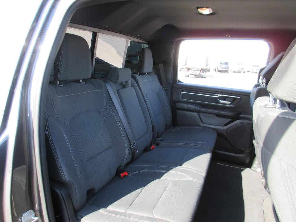 2020 RAM 1500 Big Horn Crew Cab 4x4 5'7" Box