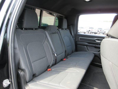 2021 RAM 1500 Big Horn Crew Cab 4x4 5'7" Box
