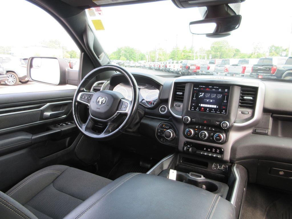 2021 RAM 1500 Big Horn Crew Cab 4x4 5'7" Box