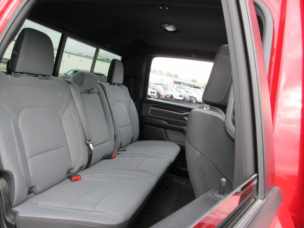 2021 RAM 1500 Big Horn Crew Cab 4x4 5'7" Box