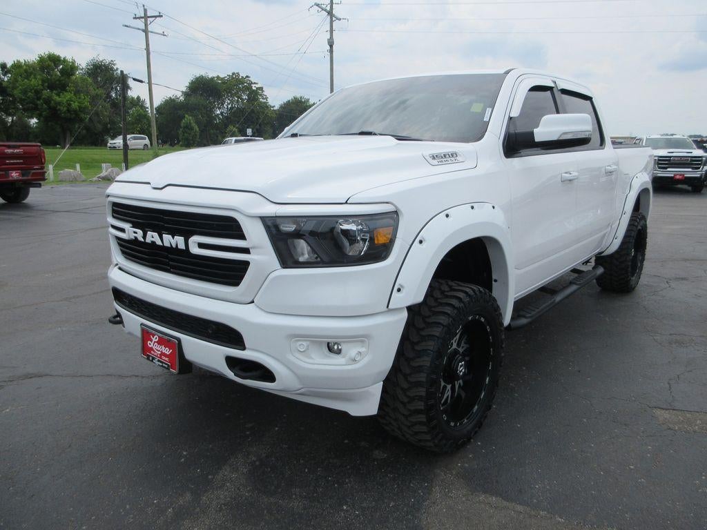 2020 RAM 1500 Big Horn Crew Cab 4x4 5'7" Box