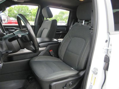 2020 RAM 1500 Big Horn Crew Cab 4x4 5'7" Box