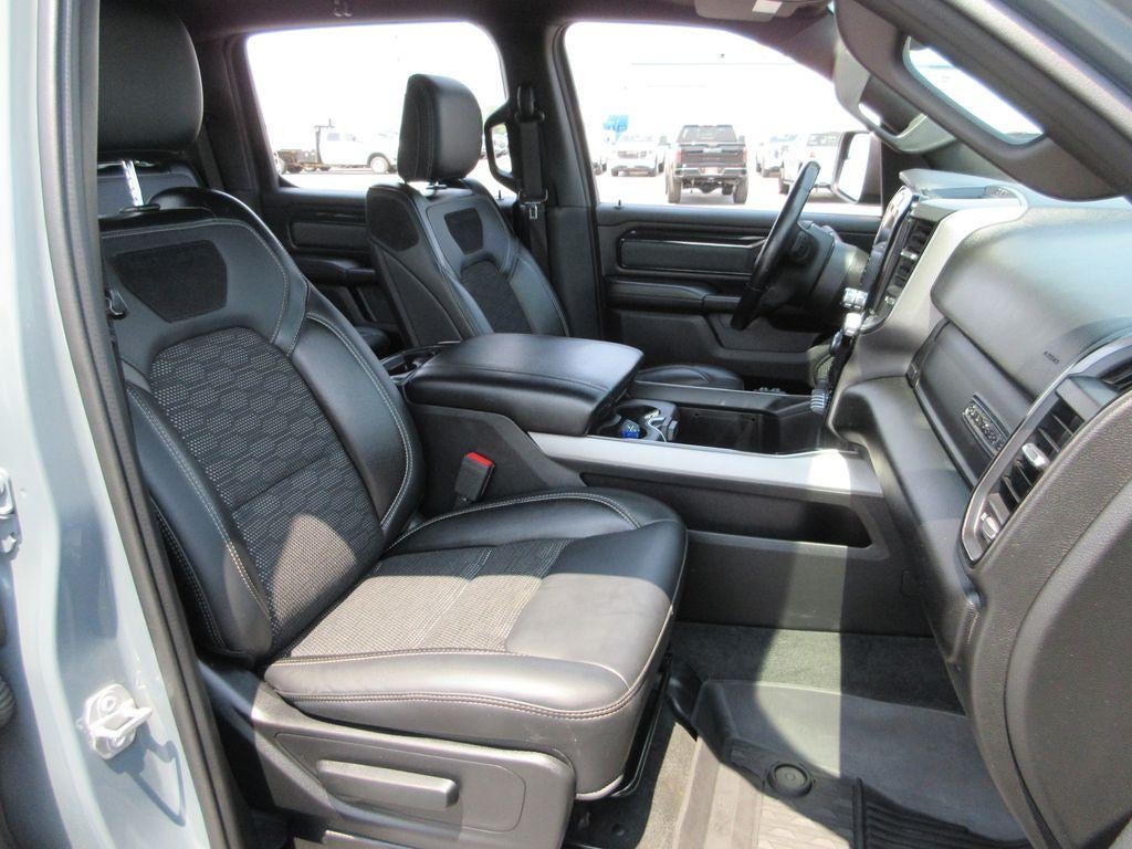 2021 RAM 1500 Big Horn Crew Cab 4x4 5'7" Box
