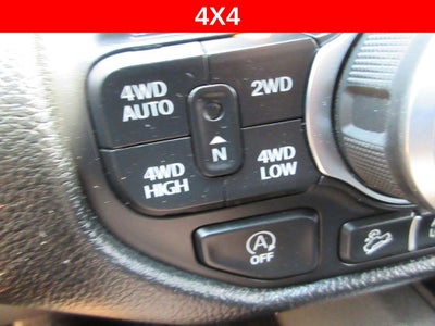2021 RAM 1500 Big Horn Crew Cab 4x4 5'7" Box