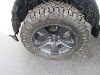 2020 RAM 1500 Big Horn Crew Cab 4x4 5'7" Box