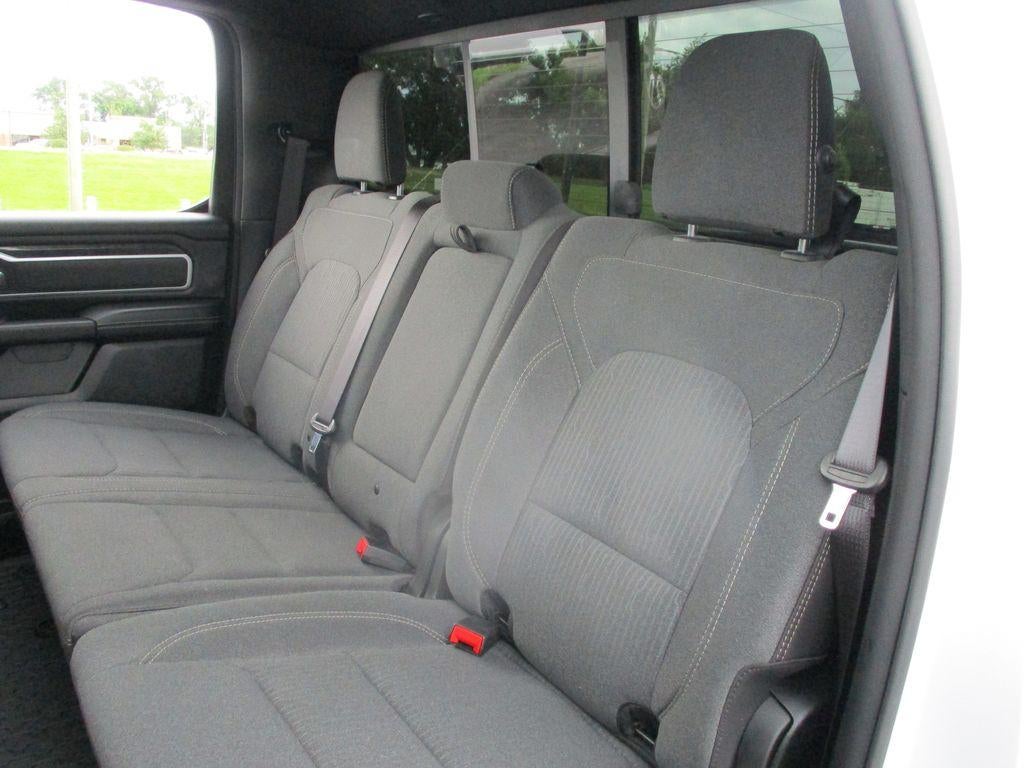 2020 RAM 1500 Big Horn Crew Cab 4x4 5'7" Box
