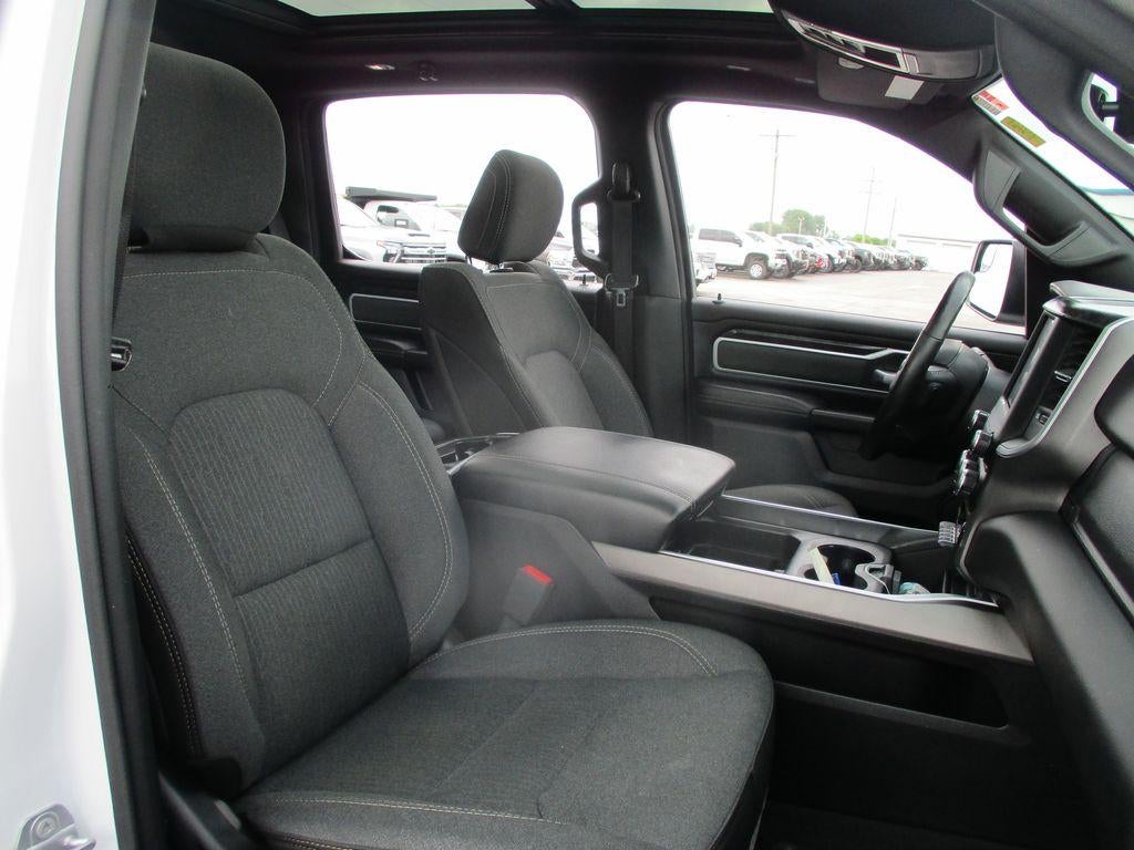 2020 RAM 1500 Big Horn Crew Cab 4x4 5'7" Box