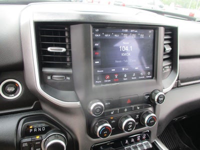 2020 RAM 1500 Big Horn Crew Cab 4x4 5'7" Box
