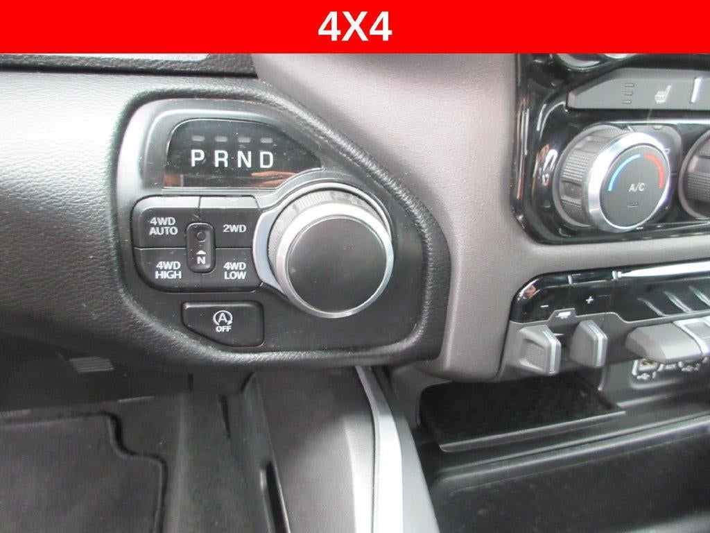 2022 RAM 1500 Big Horn Crew Cab 4x4 5'7" Box