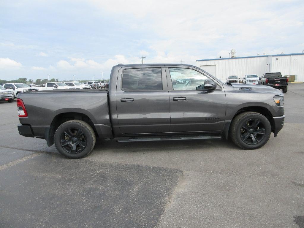 2022 RAM 1500 Big Horn Crew Cab 4x4 5'7" Box