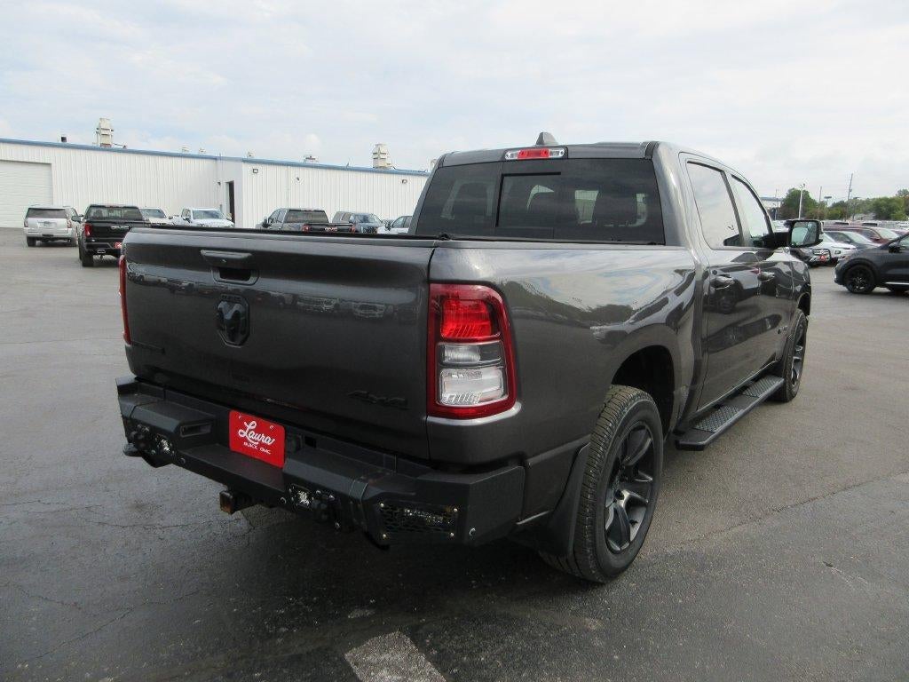 2022 RAM 1500 Big Horn Crew Cab 4x4 5'7" Box