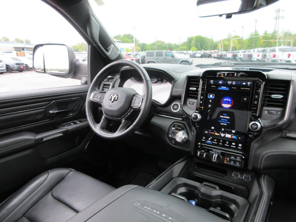 2023 RAM 1500 Limited Crew Cab 4x4 5'7" Box