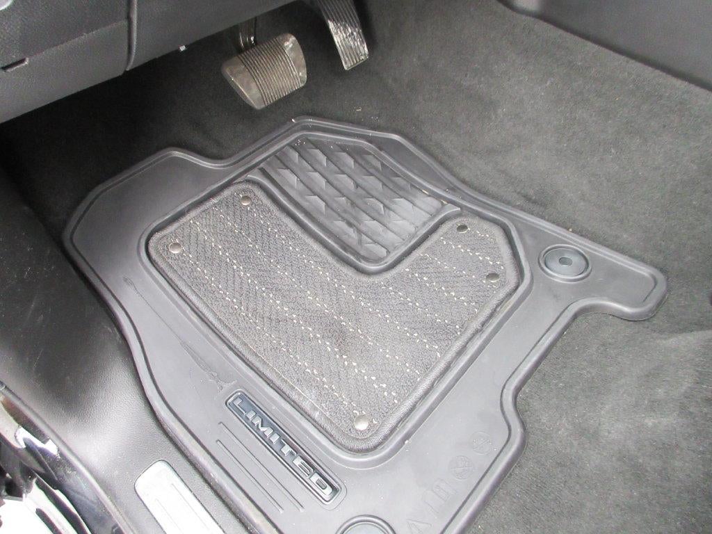 2023 RAM 1500 Limited Crew Cab 4x4 5'7" Box