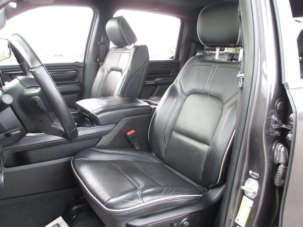 2022 RAM 1500 Limited Crew Cab 4x4 5'7" Box