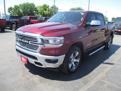 2020 RAM 1500 Laramie Crew Cab 4x4 5'7" Box