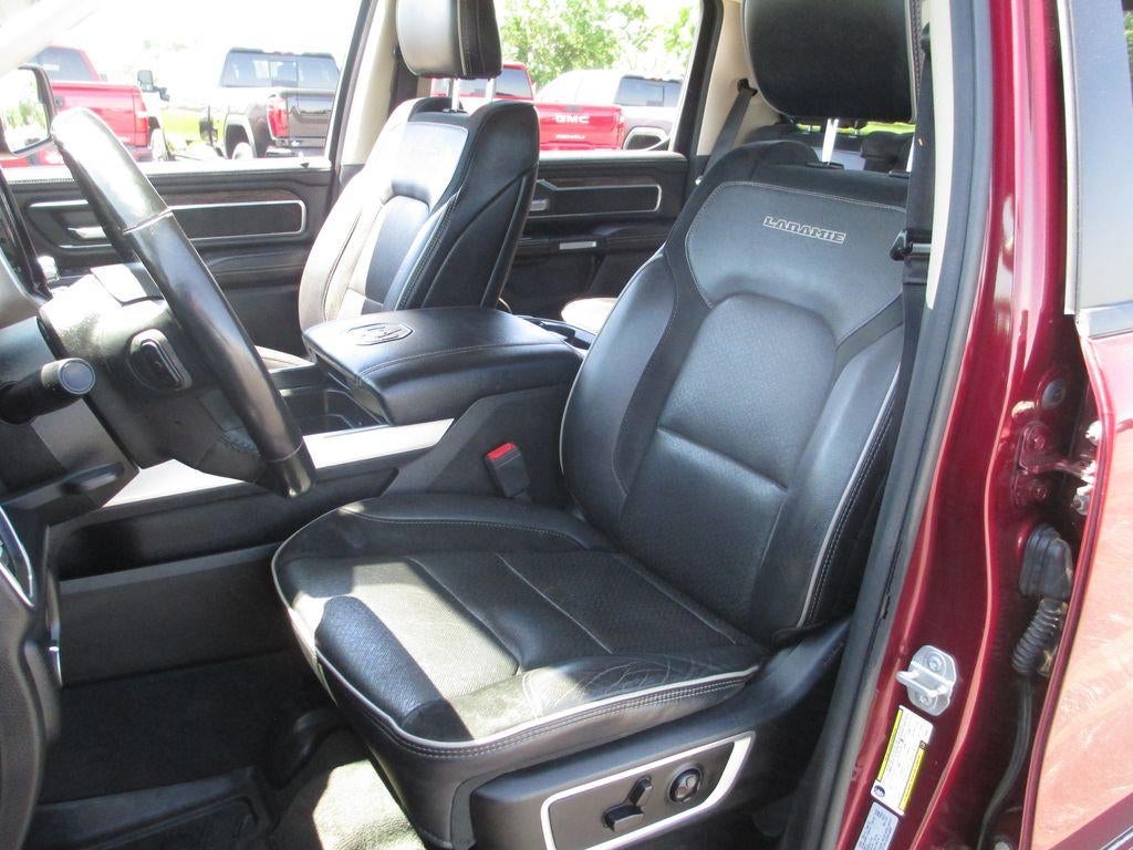 2020 RAM 1500 Laramie Crew Cab 4x4 5'7" Box