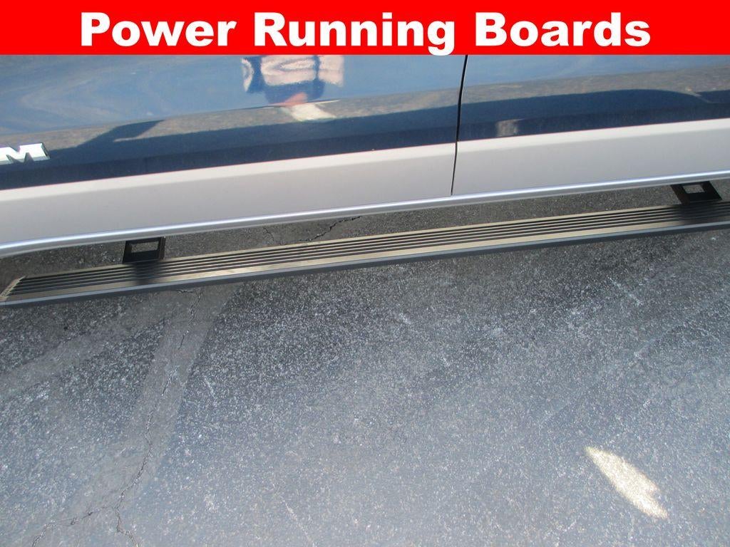 2021 RAM 1500 Laramie Crew Cab 4x4 5'7" Box