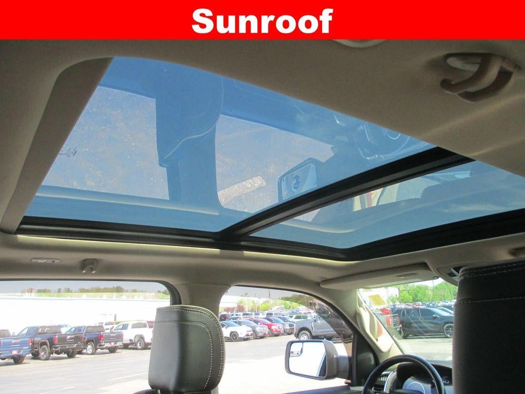 2021 RAM 1500 Laramie Crew Cab 4x4 5'7" Box