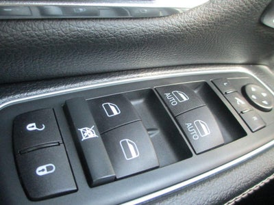 2021 RAM 1500 Laramie Crew Cab 4x4 5'7" Box