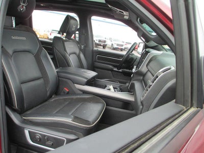 2022 RAM 1500 Laramie Crew Cab 4x4 5'7" Box